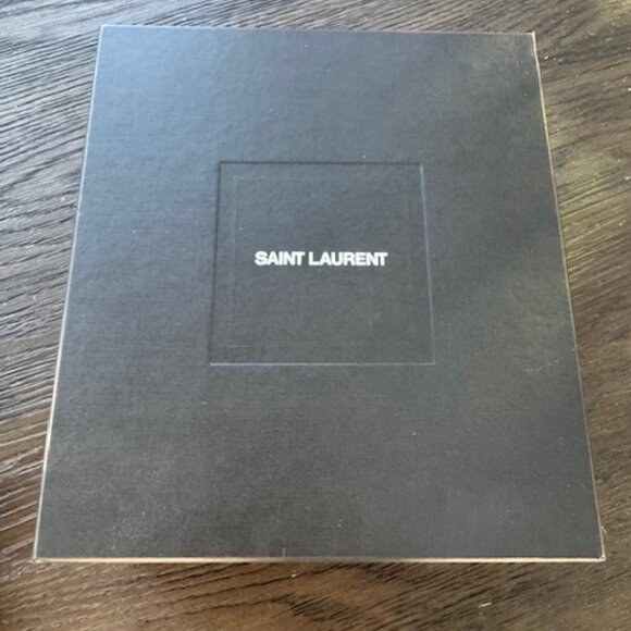 Saint Laurent Tribute Nude Patent Leather Heels - Picture 4 of 6